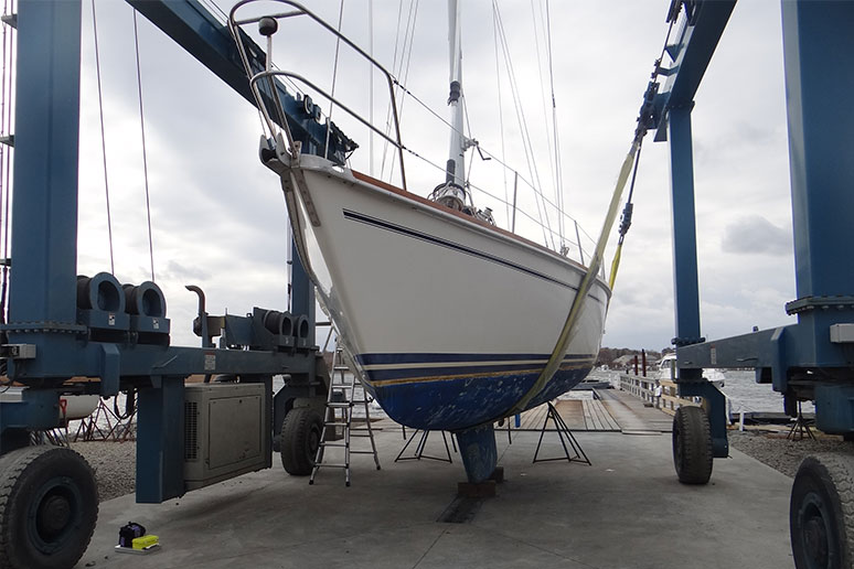 sailboat inspection